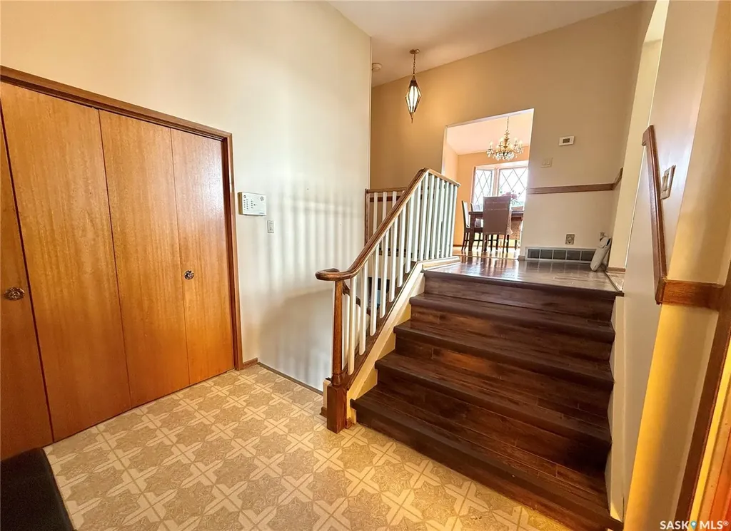 522 100th Street North Battleford SK S9A 0T4