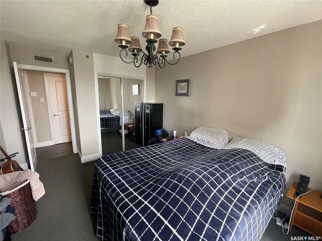 320 5th Avenue N Saskatoon SK S7K 2P5