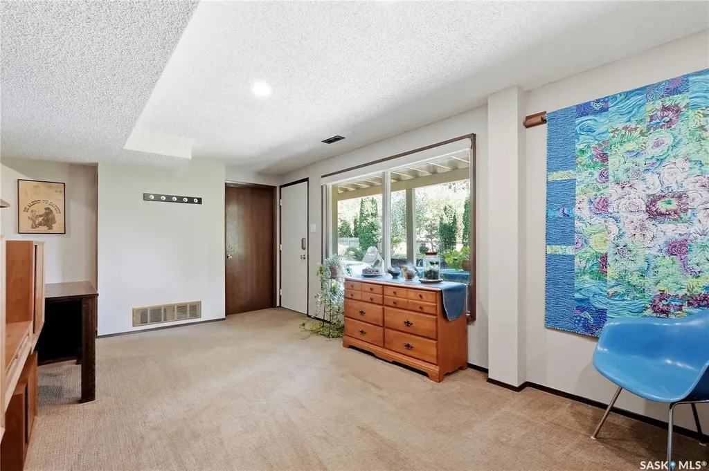 727 Tobin Terrace Saskatoon SK S7K 4P4
