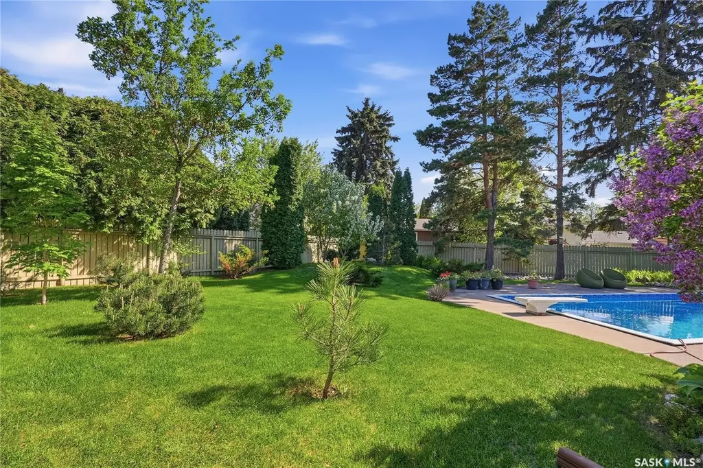 727 Tobin Terrace Saskatoon SK S7K 4P4