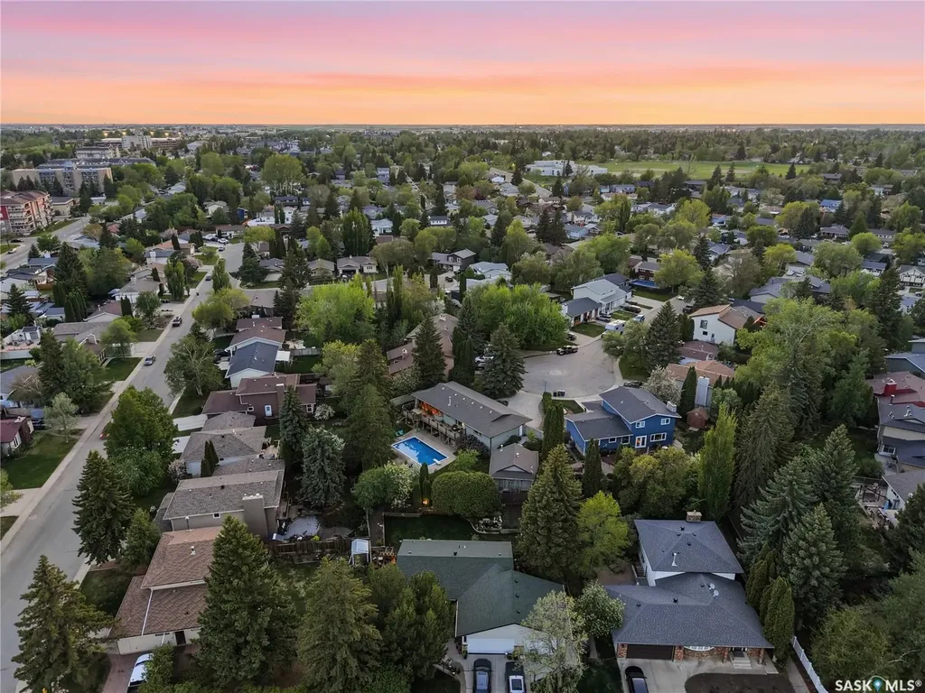 727 Tobin Terrace Saskatoon SK S7K 4P4