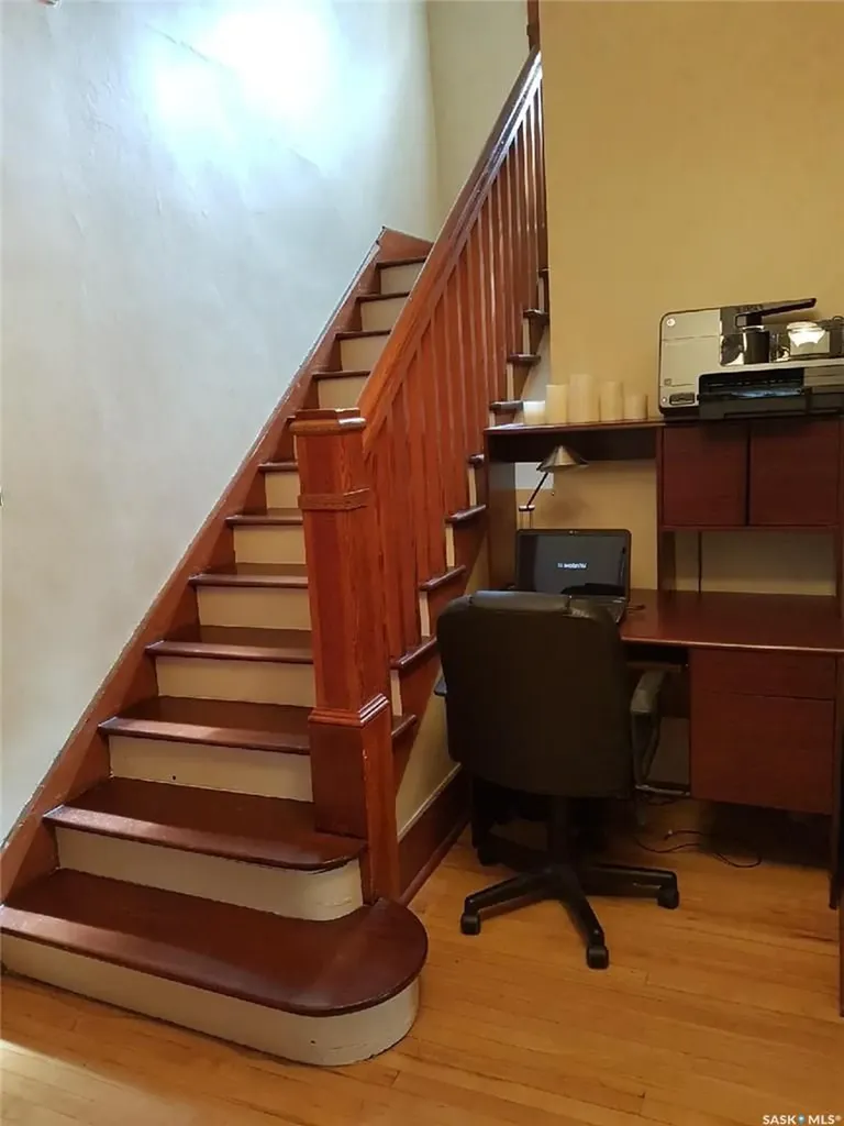 332 I Avenue S Saskatoon SK S7M 1Y2