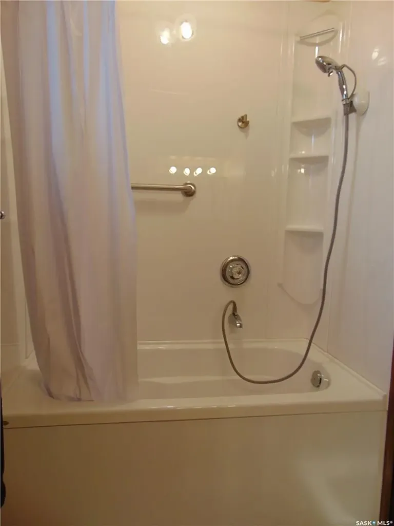 332 I Avenue S Saskatoon SK S7M 1Y2