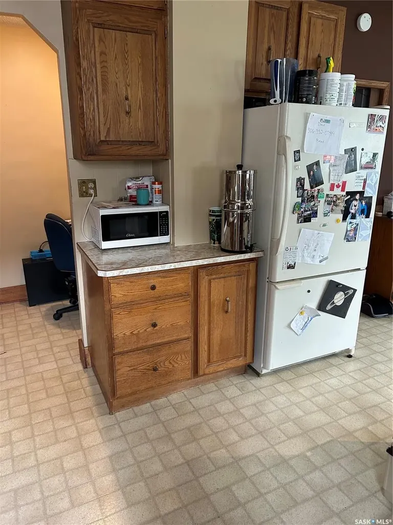 332 I Avenue S Saskatoon SK S7M 1Y2