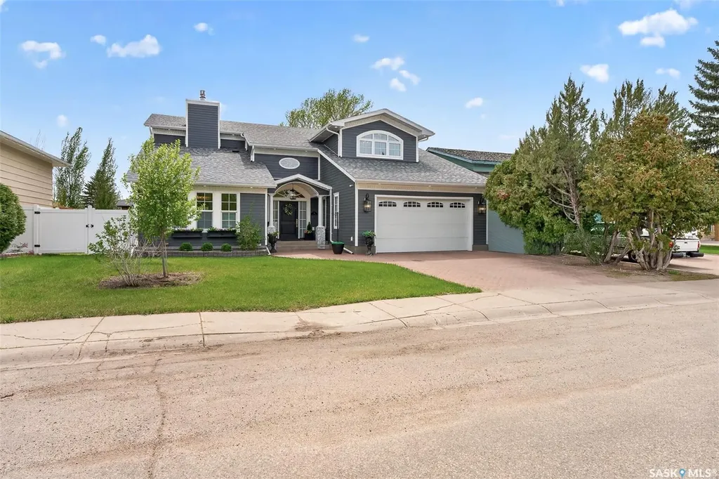 65 Calypso Drive Moose Jaw SK S6J 1G1