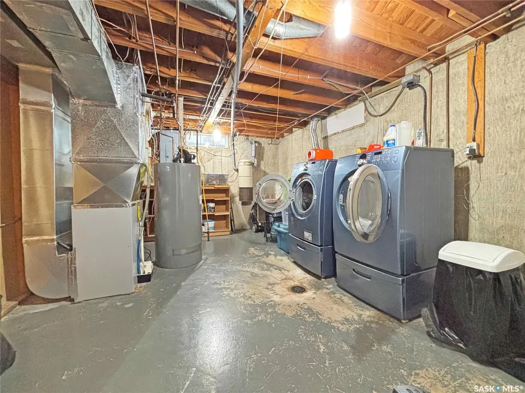 605 O Avenue N Saskatoon SK S7L 2V4