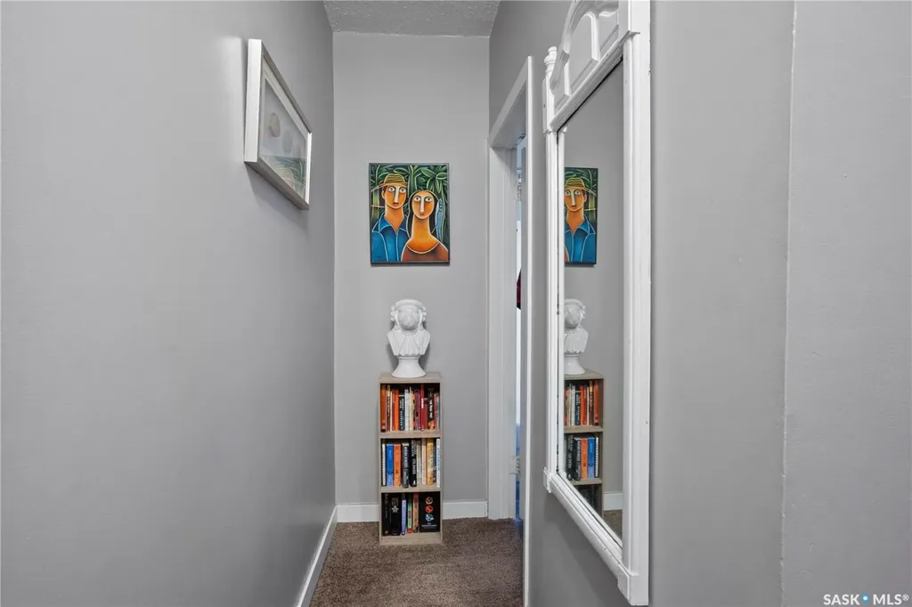 1921 Garnet Street SW Regina SK S4T 2Z5