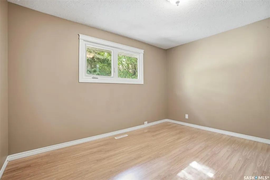 2019 Louise Avenue Saskatoon SK S7J 2C1