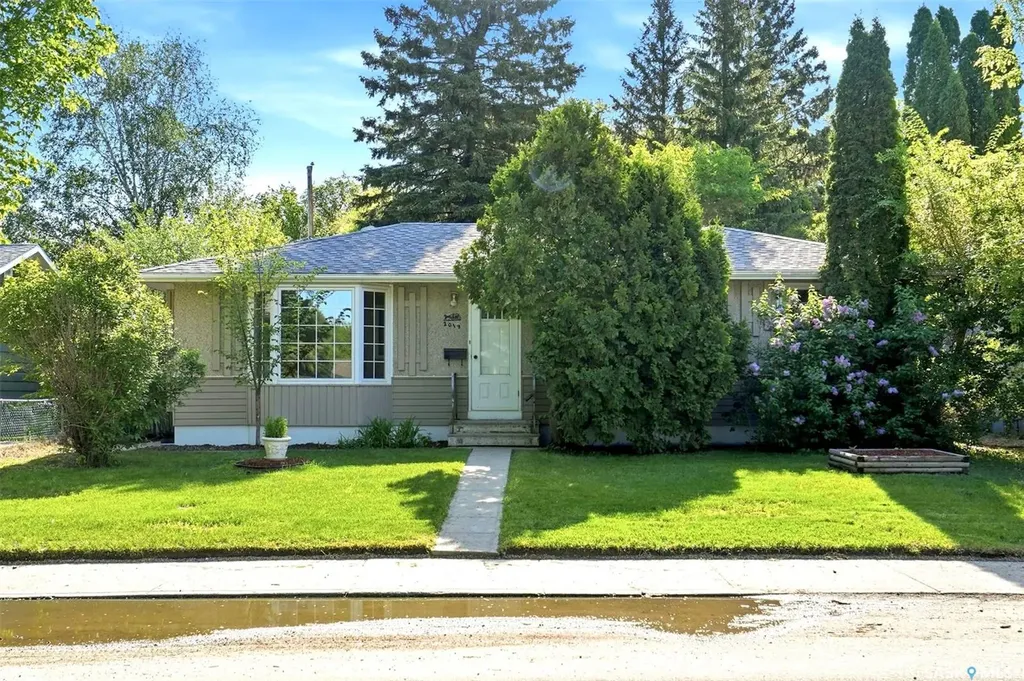 2019 Louise Avenue Saskatoon SK S7J 2C1