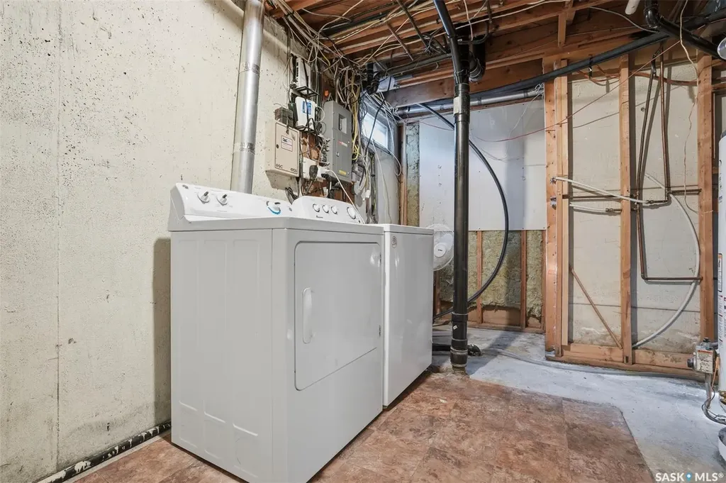 2019 Louise Avenue Saskatoon SK S7J 2C1