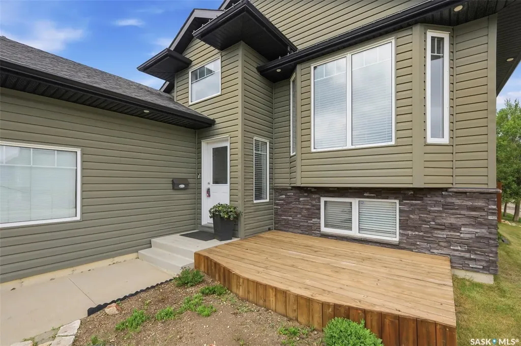 850 Geransky Crescent Martensville SK S0K 0A2