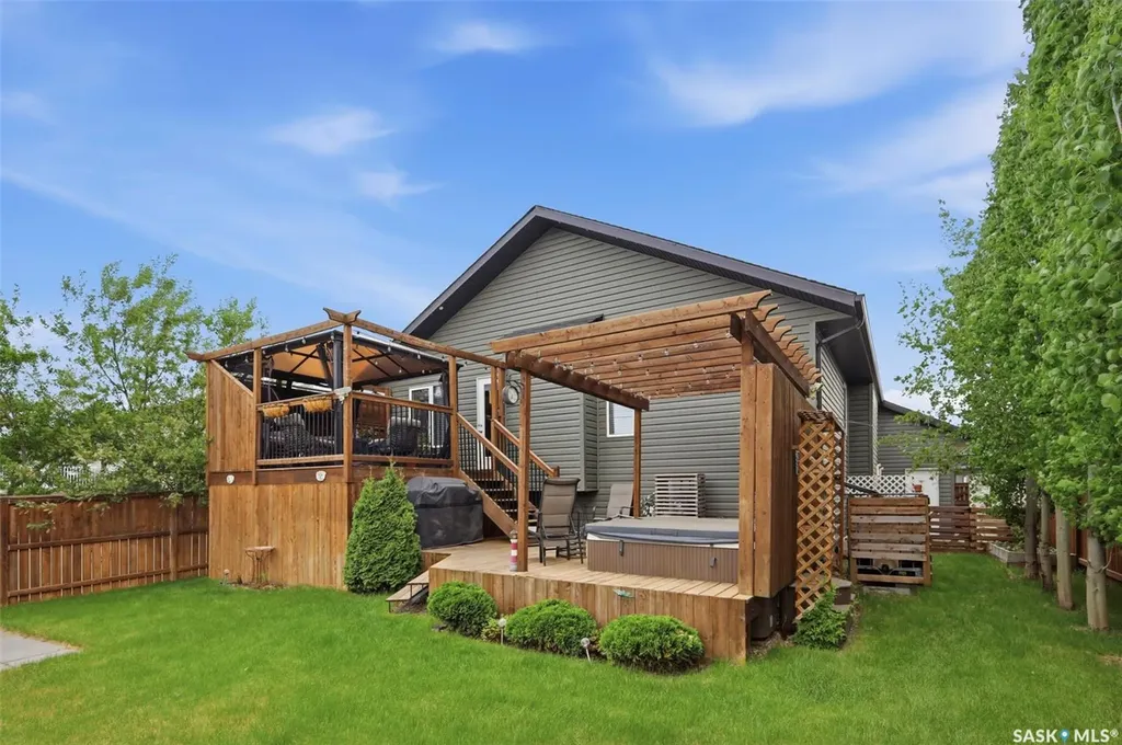 850 Geransky Crescent Martensville SK S0K 0A2