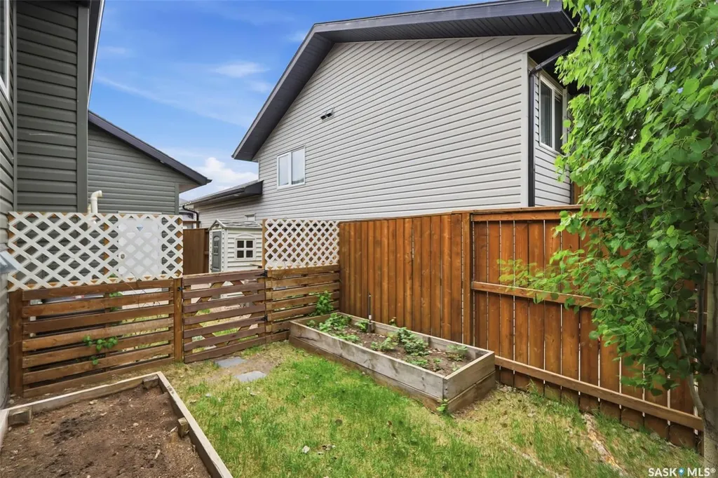 850 Geransky Crescent Martensville SK S0K 0A2
