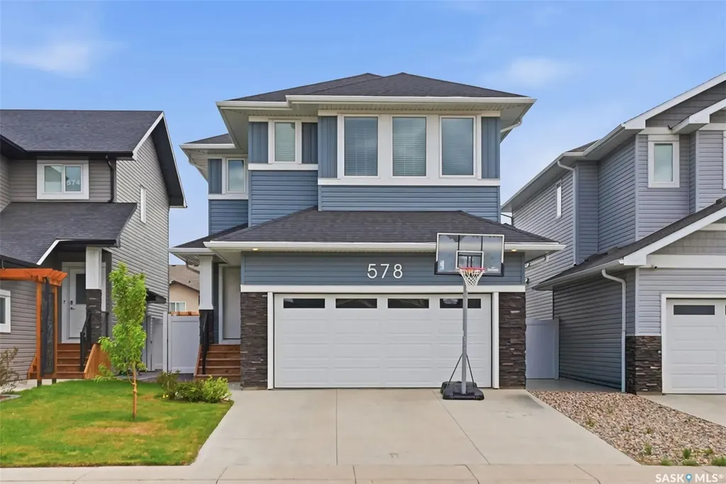 578 Mcfaull Crescent Saskatoon SK S7V 0T3