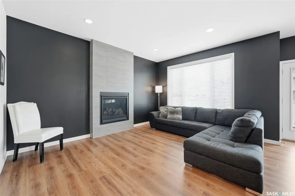 578 Mcfaull Crescent Saskatoon SK S7V 0T3