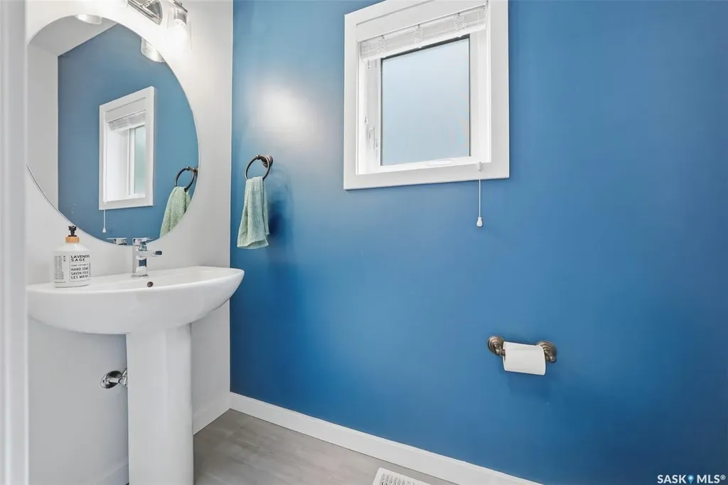 578 Mcfaull Crescent Saskatoon SK S7V 0T3