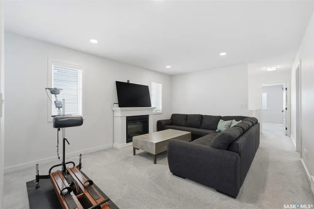 578 Mcfaull Crescent Saskatoon SK S7V 0T3