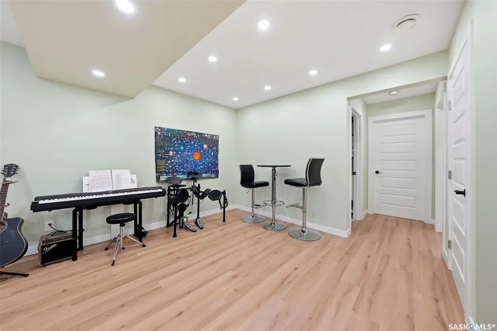 578 Mcfaull Crescent Saskatoon SK S7V 0T3