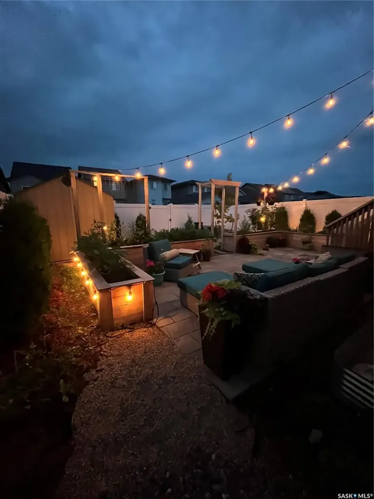 578 Mcfaull Crescent Saskatoon SK S7V 0T3
