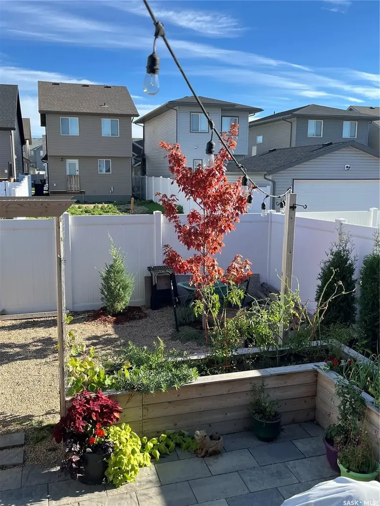 578 Mcfaull Crescent Saskatoon SK S7V 0T3