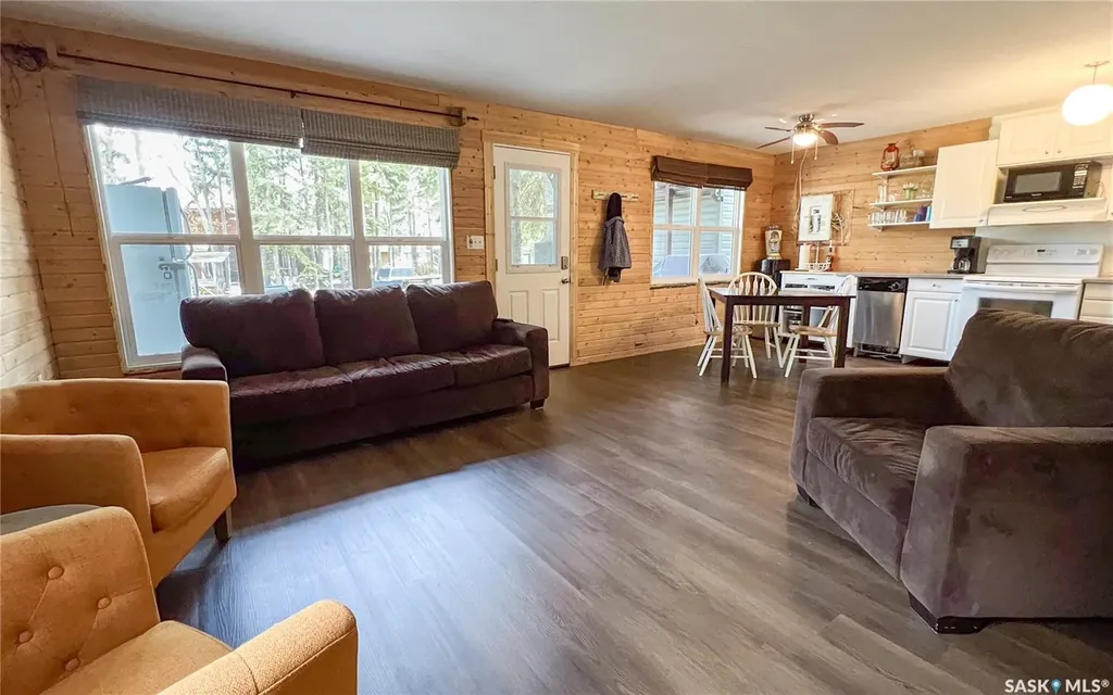 4 3rd Crescent S Candle Lake SK S0J 3E0