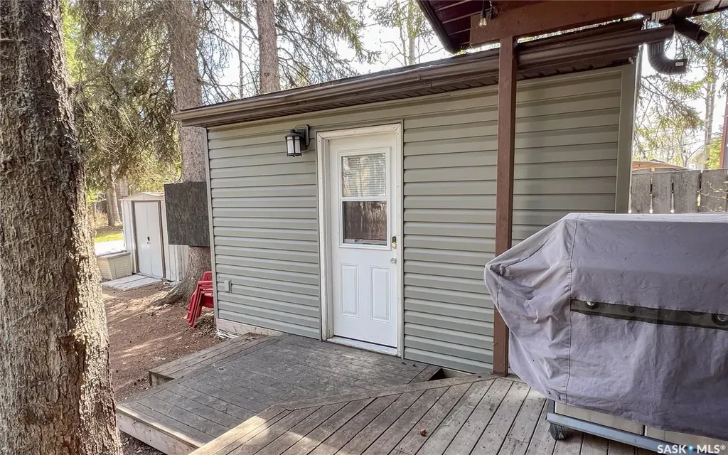4 3rd Crescent S Candle Lake SK S0J 3E0