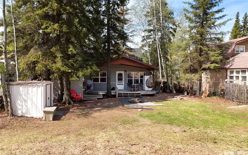 4 3rd Crescent S Candle Lake SK S0J 3E0