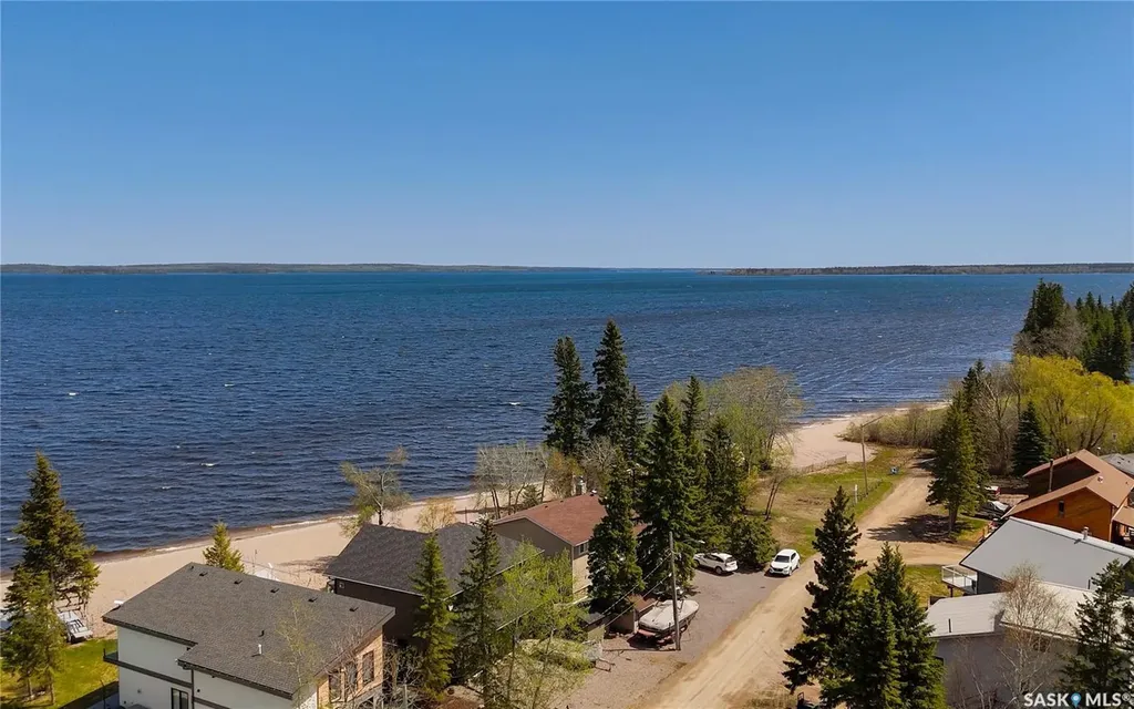 4 3rd Crescent S Candle Lake SK S0J 3E0