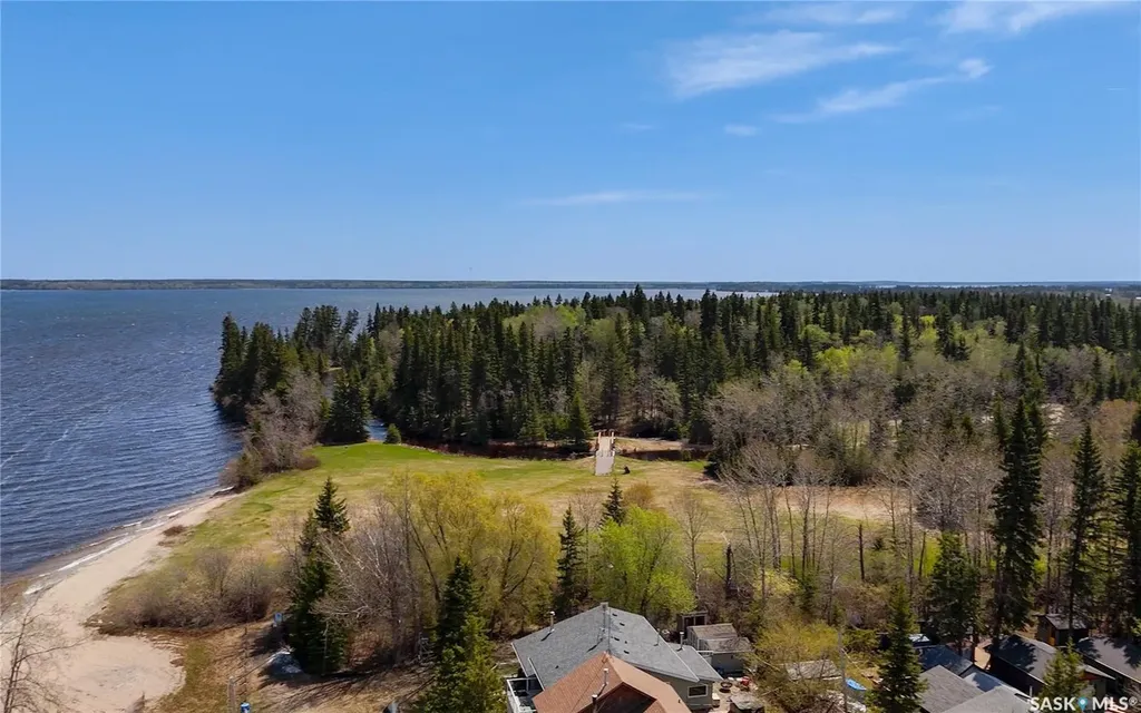 4 3rd Crescent S Candle Lake SK S0J 3E0