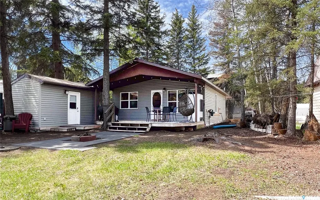 4 3rd Crescent S Candle Lake SK S0J 3E0