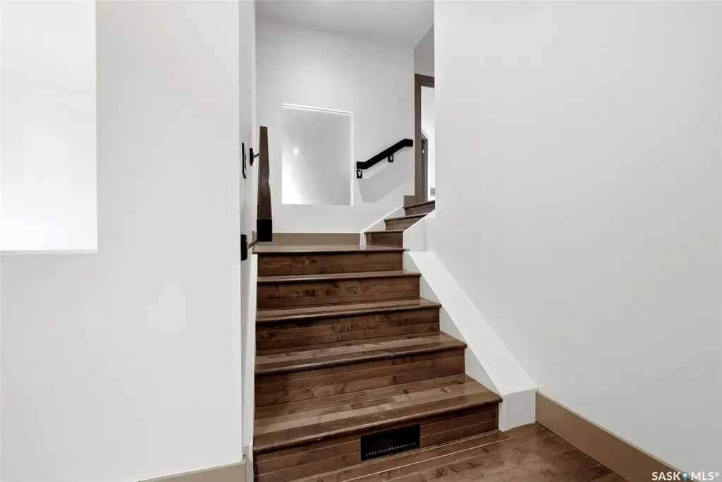 1324 Halifax Street Regina SK S4R 1V1