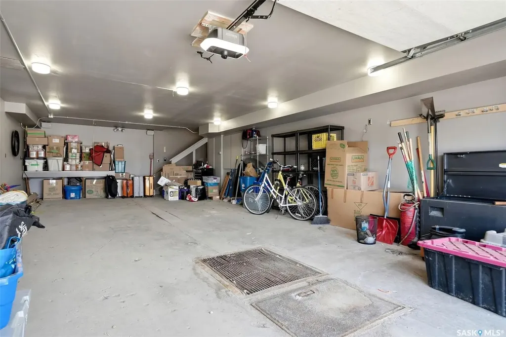 1324 Halifax Street Regina SK S4R 1V1