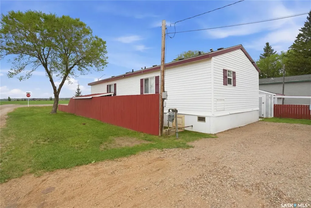 495 35th Street Battleford SK S0M 0E0
