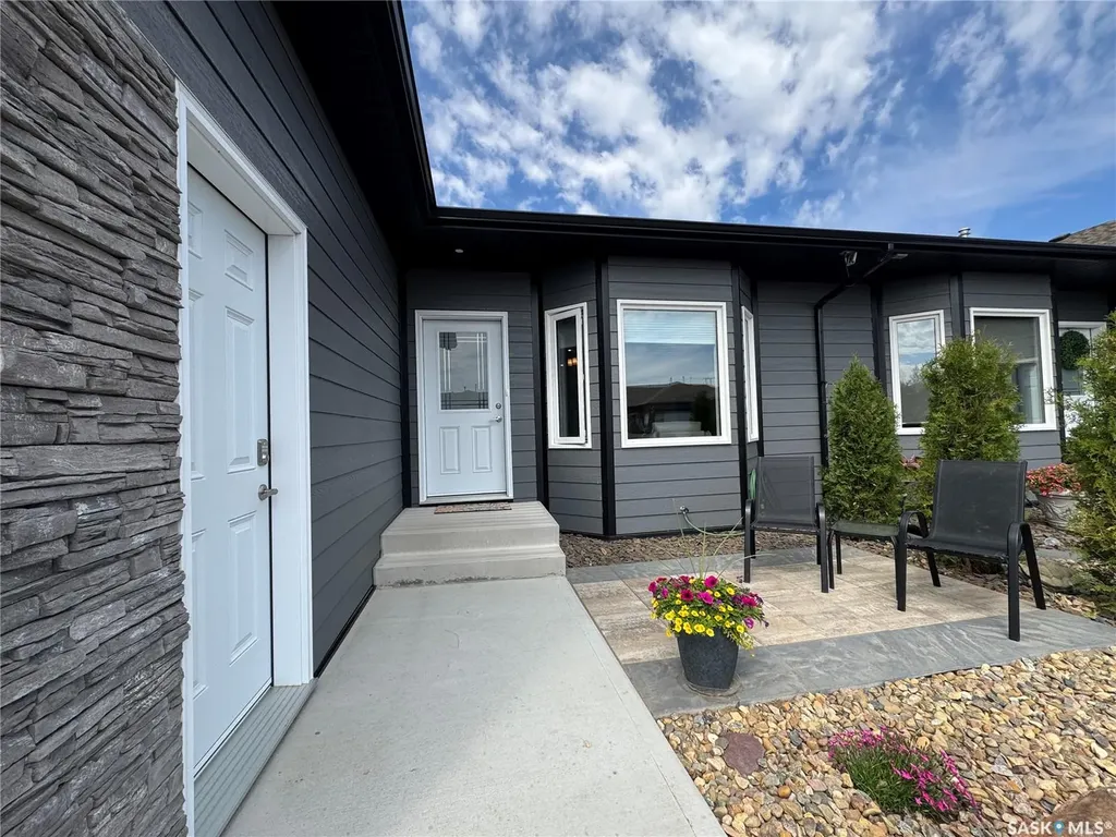 154 Heritage Landing Crescent Battleford SK S0M 0E0