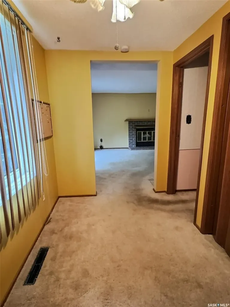 609 Henry Street Estevan SK S4A 2B7