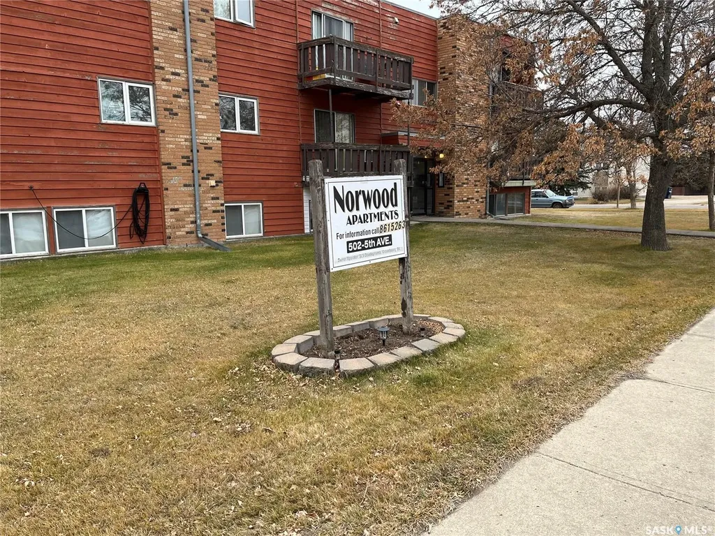 502 5th Avenue Weyburn SK S4H 2W1
