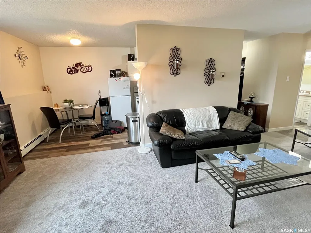 502 5th Avenue Weyburn SK S4H 2W1