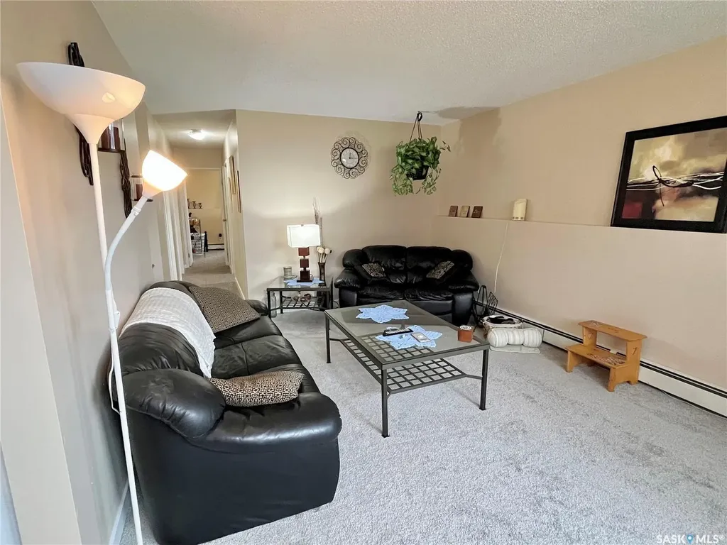 502 5th Avenue Weyburn SK S4H 2W1