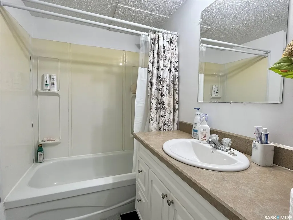 502 5th Avenue Weyburn SK S4H 2W1