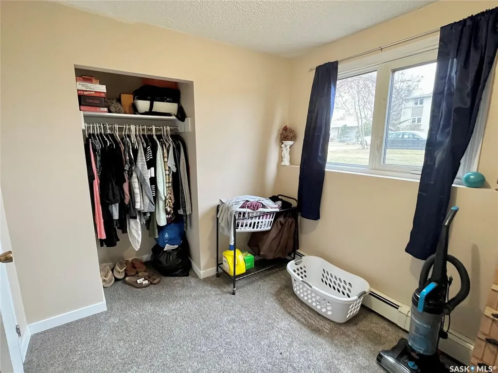 502 5th Avenue Weyburn SK S4H 2W1