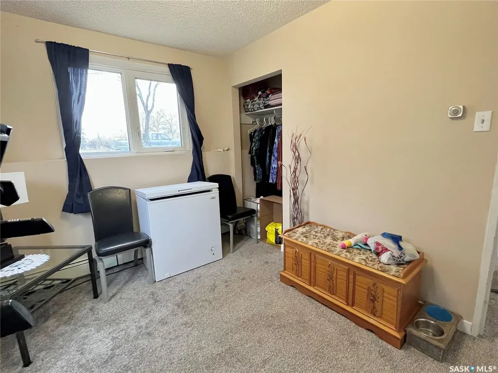 502 5th Avenue Weyburn SK S4H 2W1