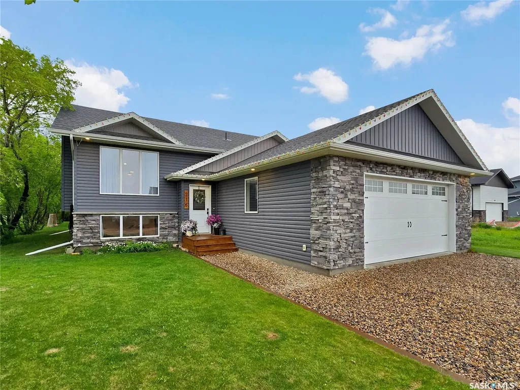 216 Willow Crescent Waldheim SK S0K 4R0