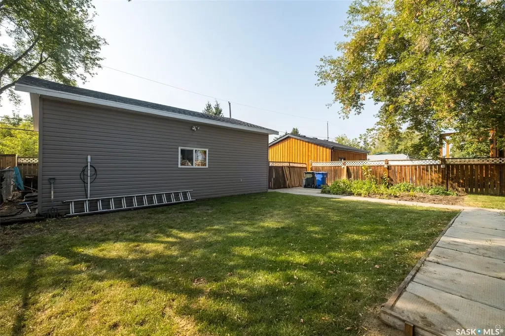 441 6th Street E Prince Albert SK S6V 0N3