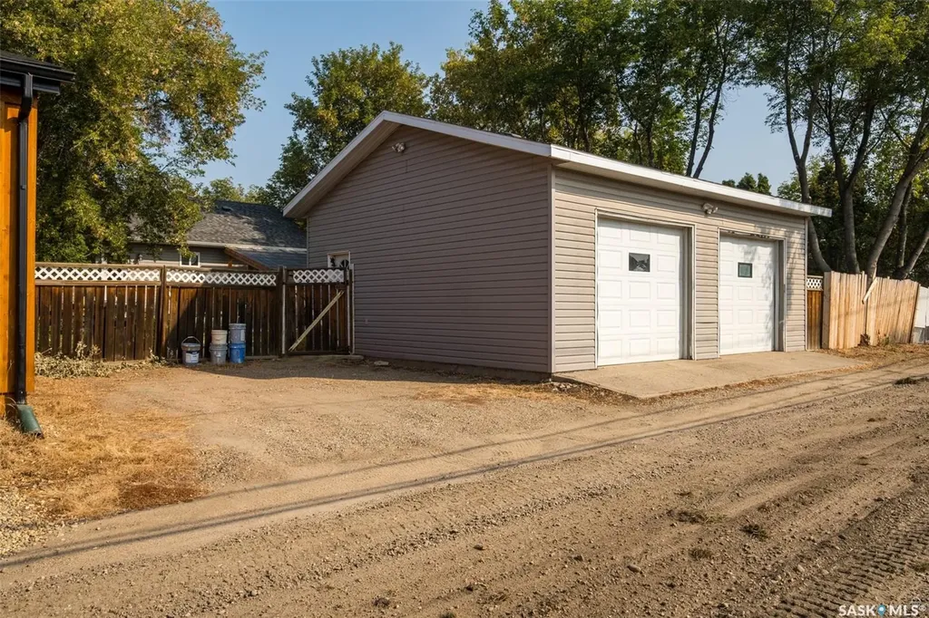 441 6th Street E Prince Albert SK S6V 0N3