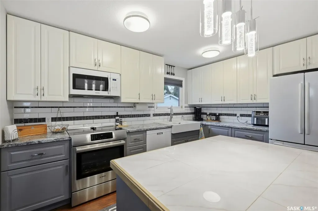126 Candle Crescent Saskatoon SK S7K 5A2