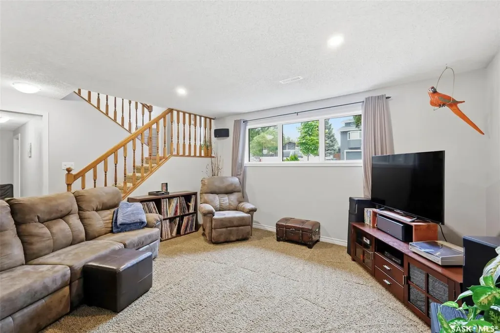 126 Candle Crescent Saskatoon SK S7K 5A2