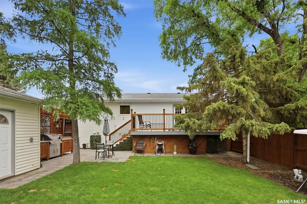 126 Candle Crescent Saskatoon SK S7K 5A2