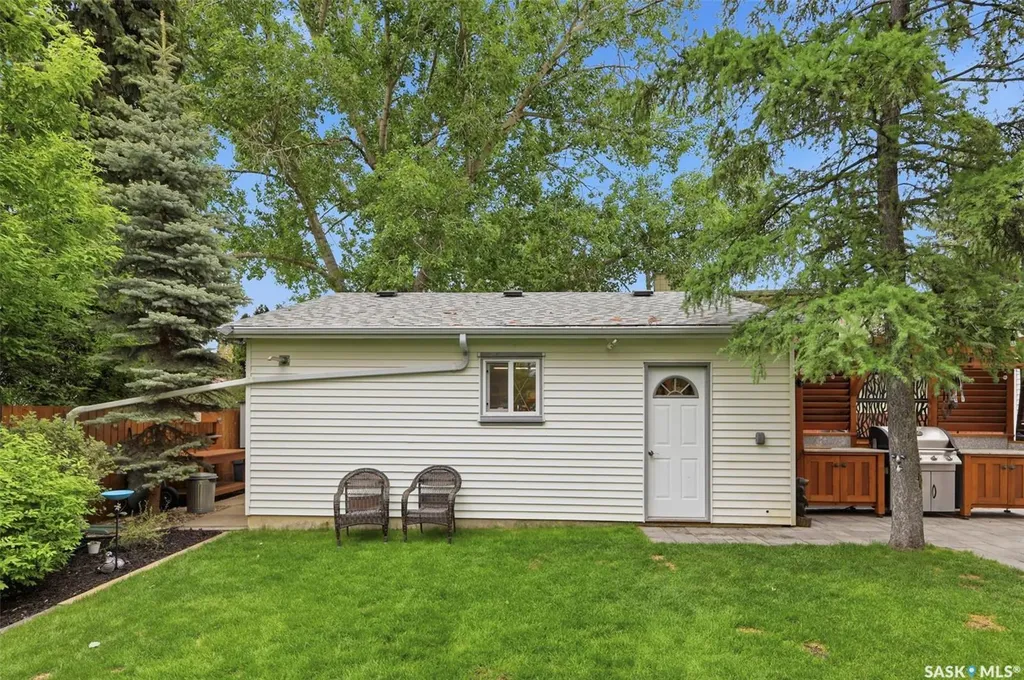 126 Candle Crescent Saskatoon SK S7K 5A2
