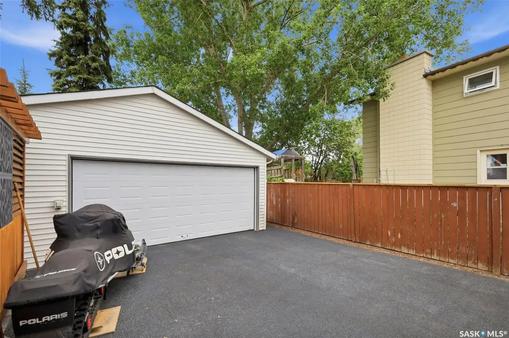 126 Candle Crescent Saskatoon SK S7K 5A2