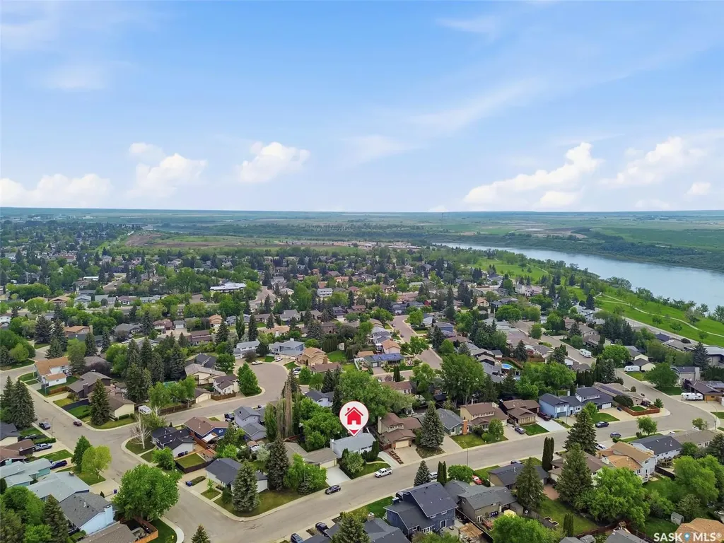 126 Candle Crescent Saskatoon SK S7K 5A2